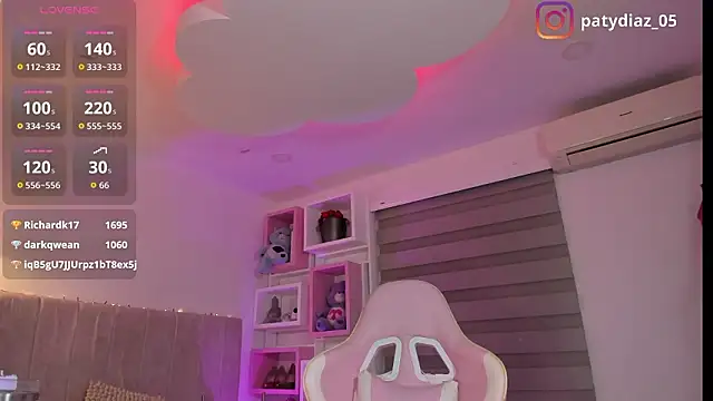 MiiaParker6972 现场XXX聊天