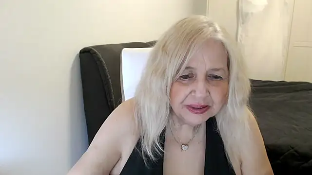 Chat +18 de SusiLifeXXX ao vivo