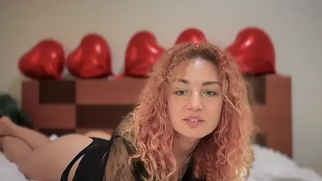 Chat +18 de Reddgiirl ao vivo