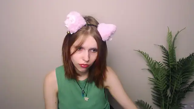 GuessMe___ Adlı Modelin Canlı XXX Sohbeti