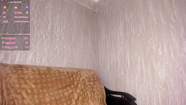 SophieShyy Adlı Modelin Canlı XXX Sohbeti