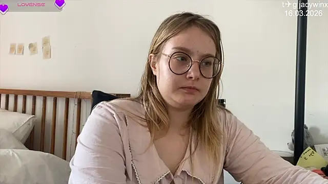 XXX chat uživo modela JacyWinslat