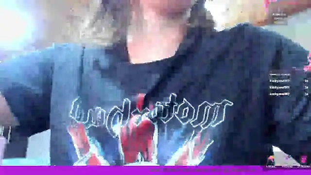 XXX chat uživo modela Darkness_jones_