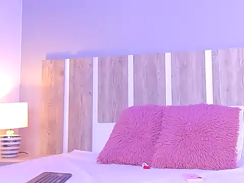 EmilySearss Live XXX-Chat