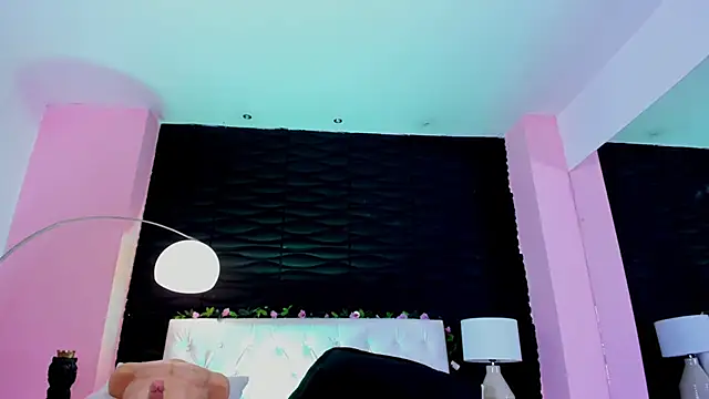 Онлайн чат XXX Valery_Nasty__