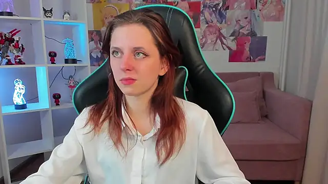 Chatroom XXX en direct de FreyaVey