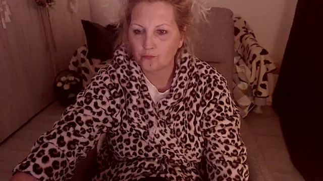 Divineblond 라이브 XXX 채팅