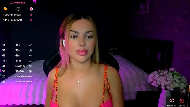 XXX chat uživo modela Ayla__Demir