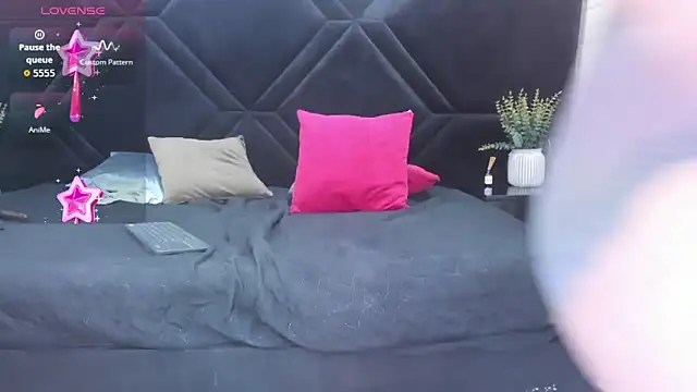 Dantzel_ Live XXX-chat