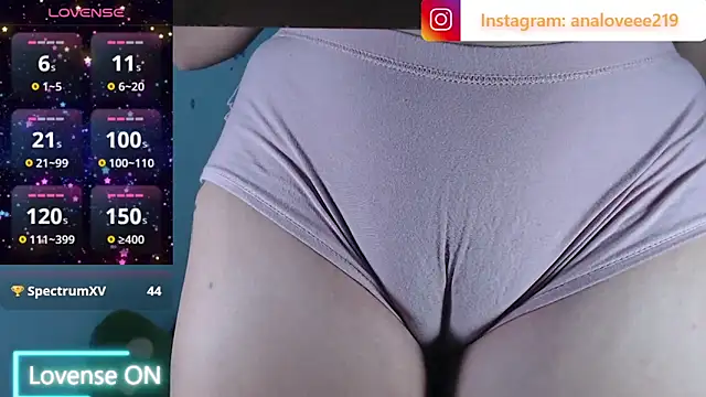 ana_studio's Live XXX Chat