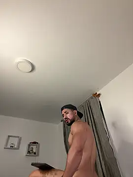 Ezzio_Scolaro Live XXX-Chat