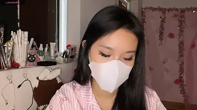 Tieu-May Chat XXX live