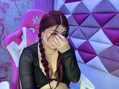 JuliettaRousse69's Live XXX Chat