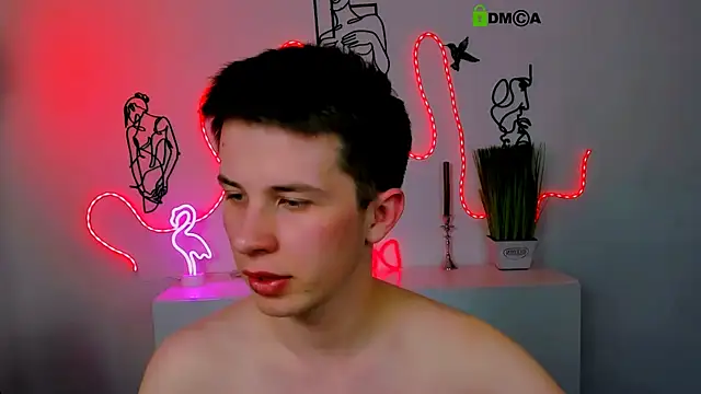 emil_lucky's Live XXX Chat