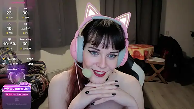 Samanteased élő XXX-chatje