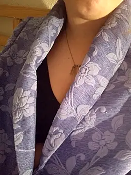 kitsunenikin Live XXX chat