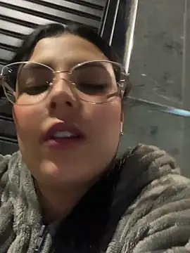 Shasa_8 Adlı Modelin Canlı XXX Sohbeti