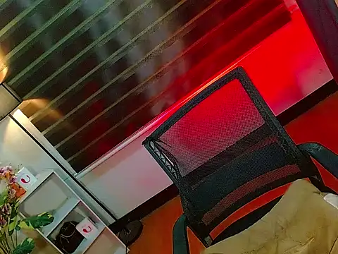 HOLLYWOOD_QUEEN_88 – Kamerová šou