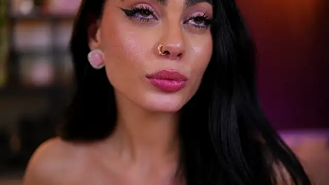 Chat XXX en directo de RavennaDArcy