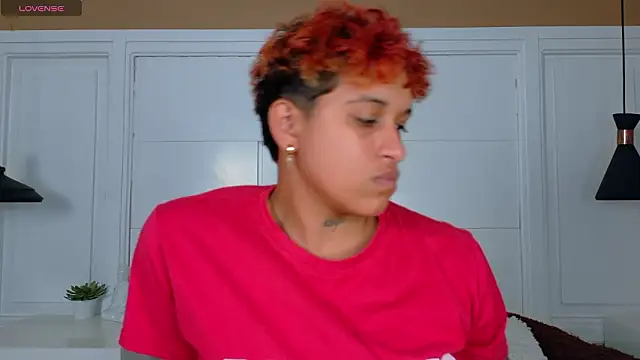 DominickJoness Show in webcam