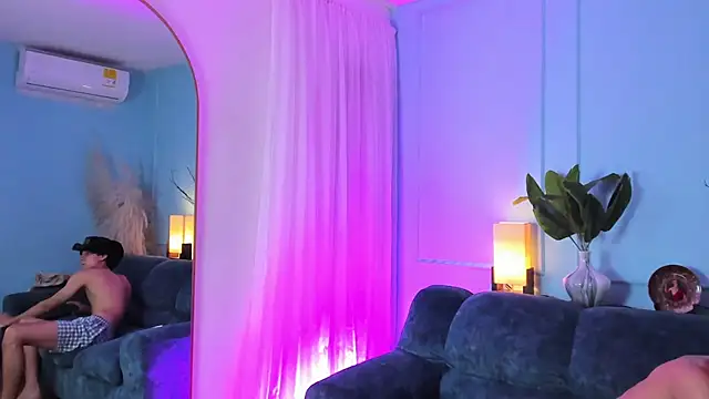 Cheys_Mast Live XXX-chat