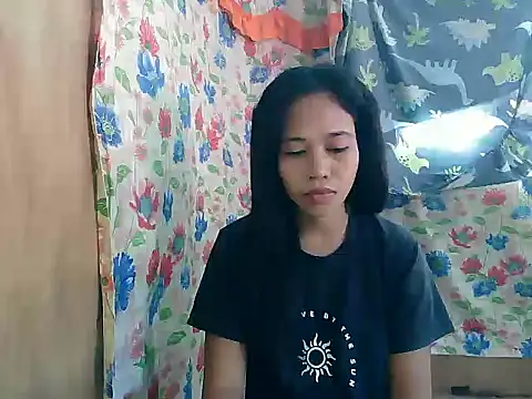 PinaySkinnyGirl's Live XXX Chat