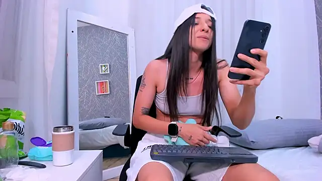 ViictoriiaSaenz 라이브 XXX 채팅