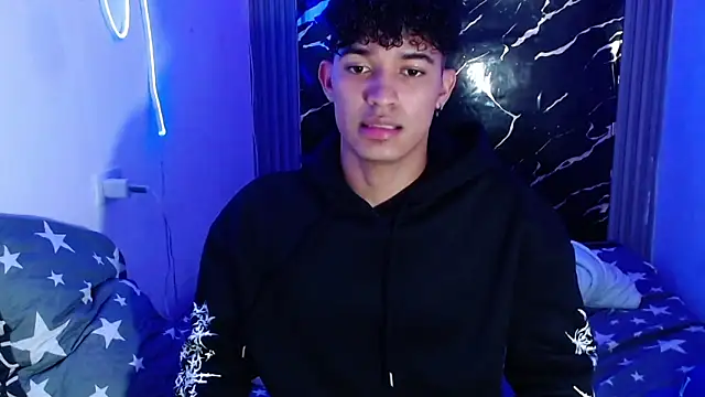 Pertunjukan Kamera Web jamescurly00