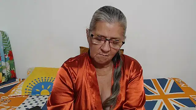 candy_mature_'s Live XXX Chat