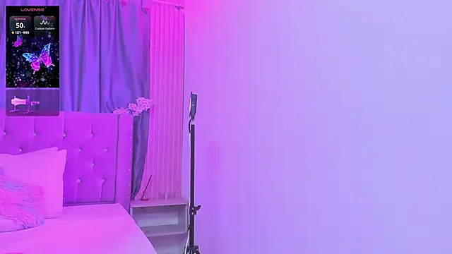 عرض كام Nayla-Mouna