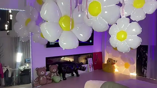 Mika_Miller Live XXX-chat