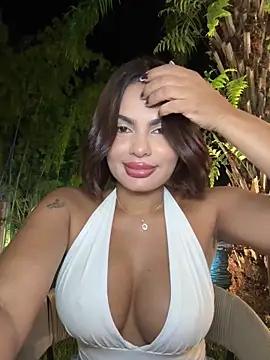 Irina_VelvettのライブXXXチャット