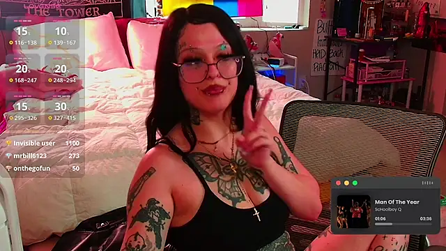 MissRomero Show in webcam