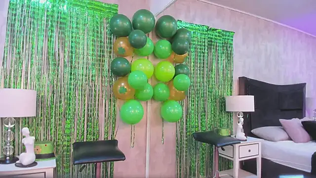 NahomyCartherのウェブカメラショー