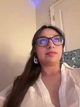 Онлайн чат XXX CharmingMaddie