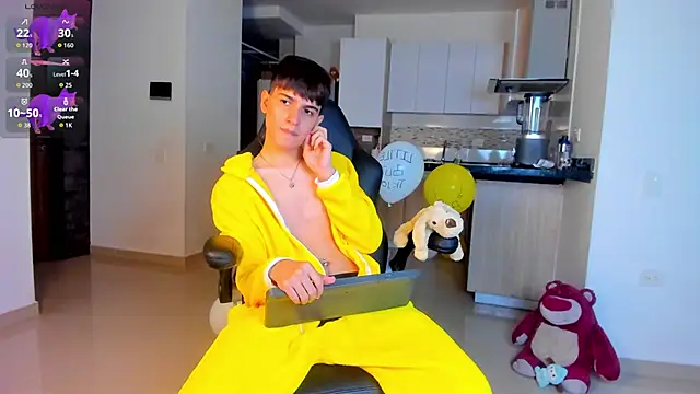 Naim_TheKing Adlı Modelin Canlı XXX Sohbeti