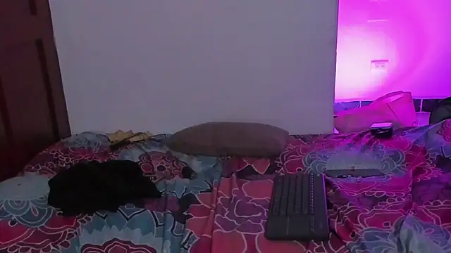 Scarlett_Cherry_ Live XXX-chat