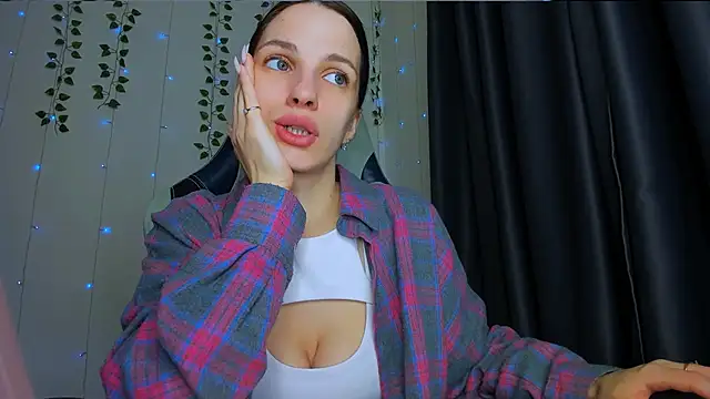 KarlaSim's Live XXX Chat