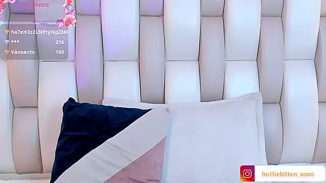 دردشة Viollet_xoxo الجنسية المباشرة