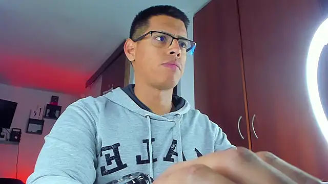 _John_Boy_: онлайн-секс-чат