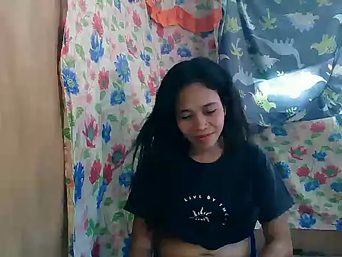 PinaySkinnyGirl 即時 XXX 聊天