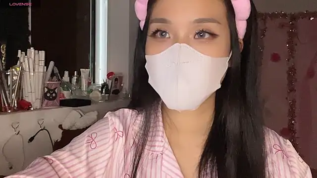 Živý XXX chat Tieu-May