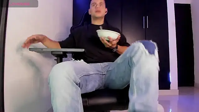 Chat XXX en directo de Liam_Mateo