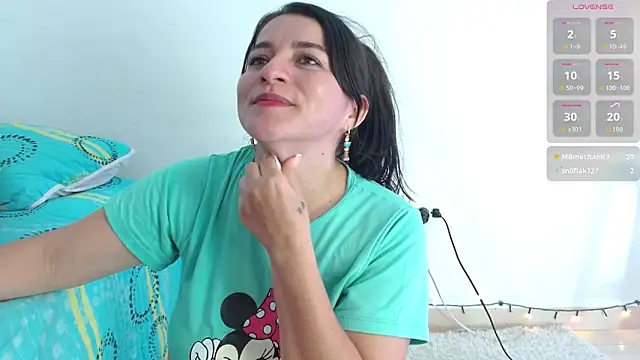 Emelyross_ Live XXX-chat