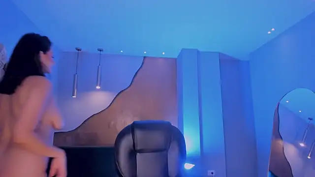 MaddisonLowe Chat XXX in diretta