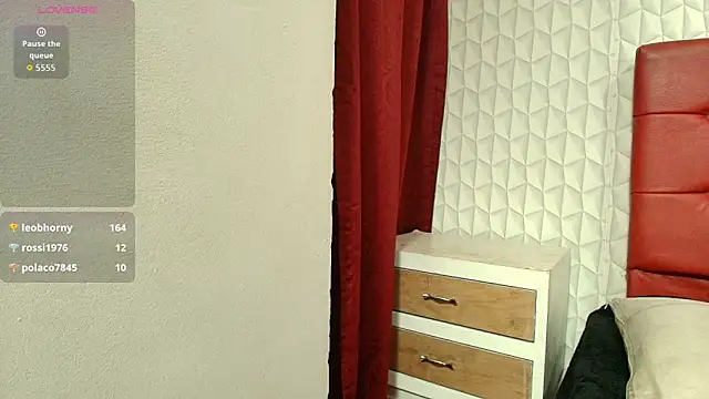 Онлайн чат XXX Elizabetth_Roman