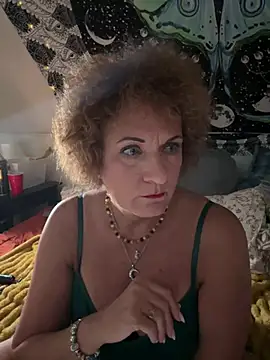 SuzyCatzz Live XXX-chat