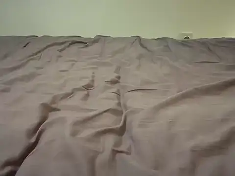 yellow_baby's Webcam Show