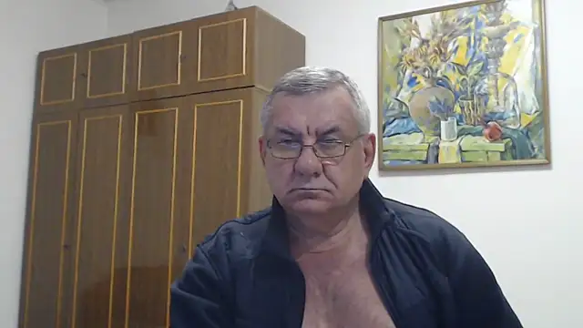 Онлайн чат XXX machomale3