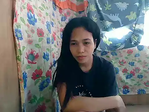 PinaySkinnyGirl Live XXX Chat